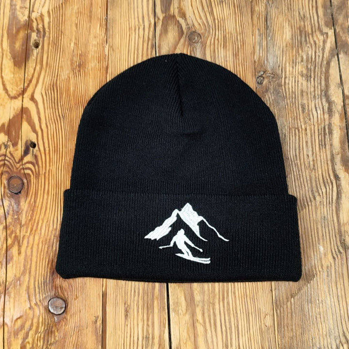 Mütze mit  Stick - Berg und Skifahrer - GYM -Neander